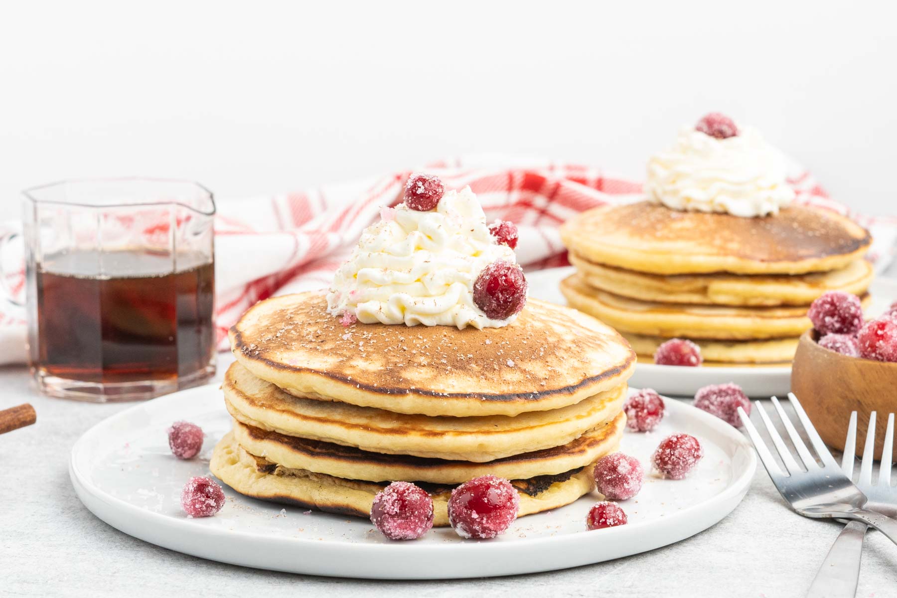 Easy Fluffy Eggnog Pancakes: Your Ultimate Holiday Breakfast